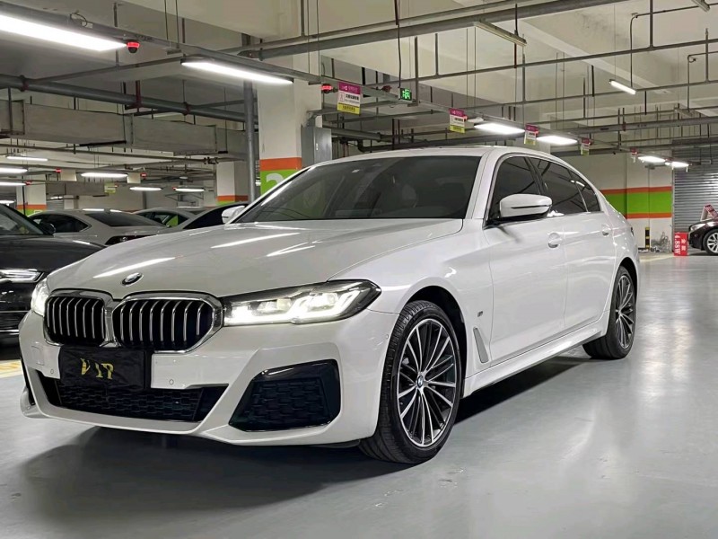 成都22年宝马5系3