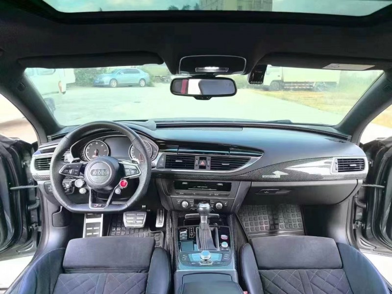 广州17年奥迪RS78