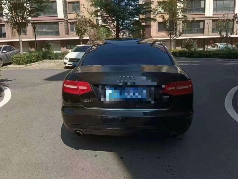 青岛12年奥迪A6L9