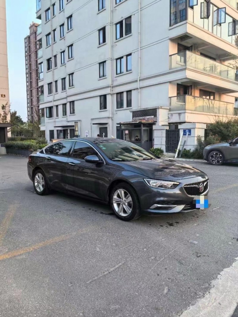 菏泽20年别克君威3