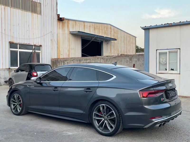 济宁19年奥迪S58