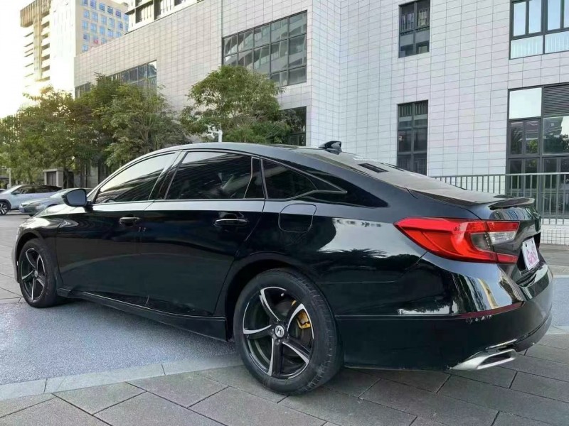 广州21年本田雅阁4