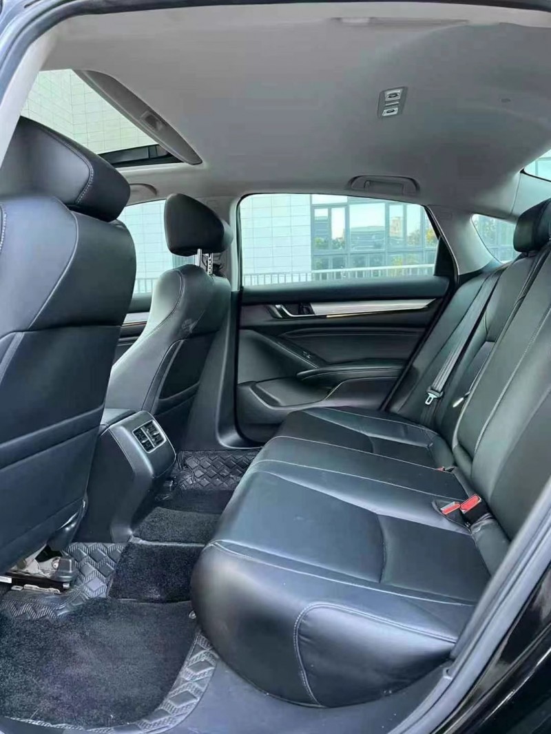 广州21年本田雅阁6