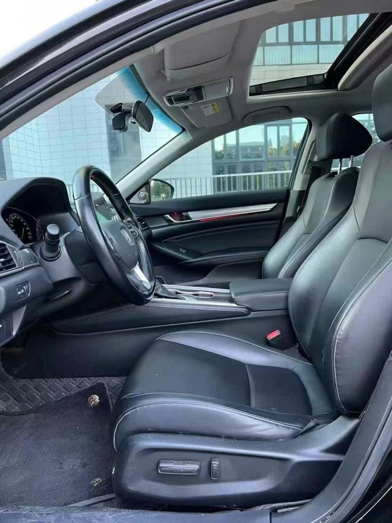 广州21年本田雅阁8