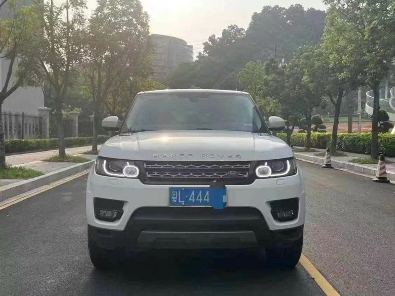 广州16年路虎揽胜运动1