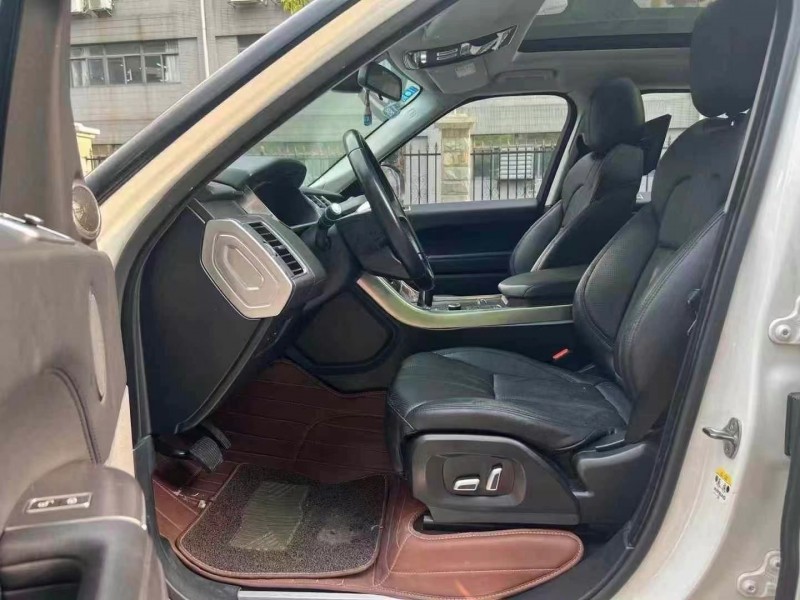 广州16年路虎揽胜运动6