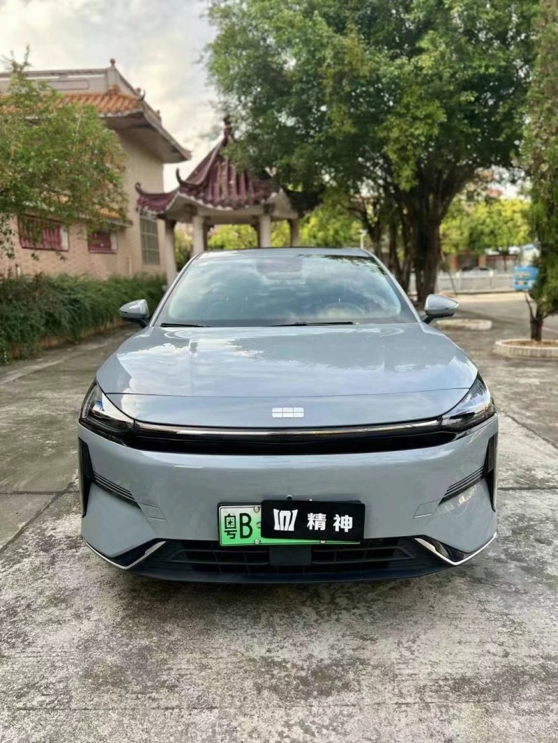 广州24年吉利银河1