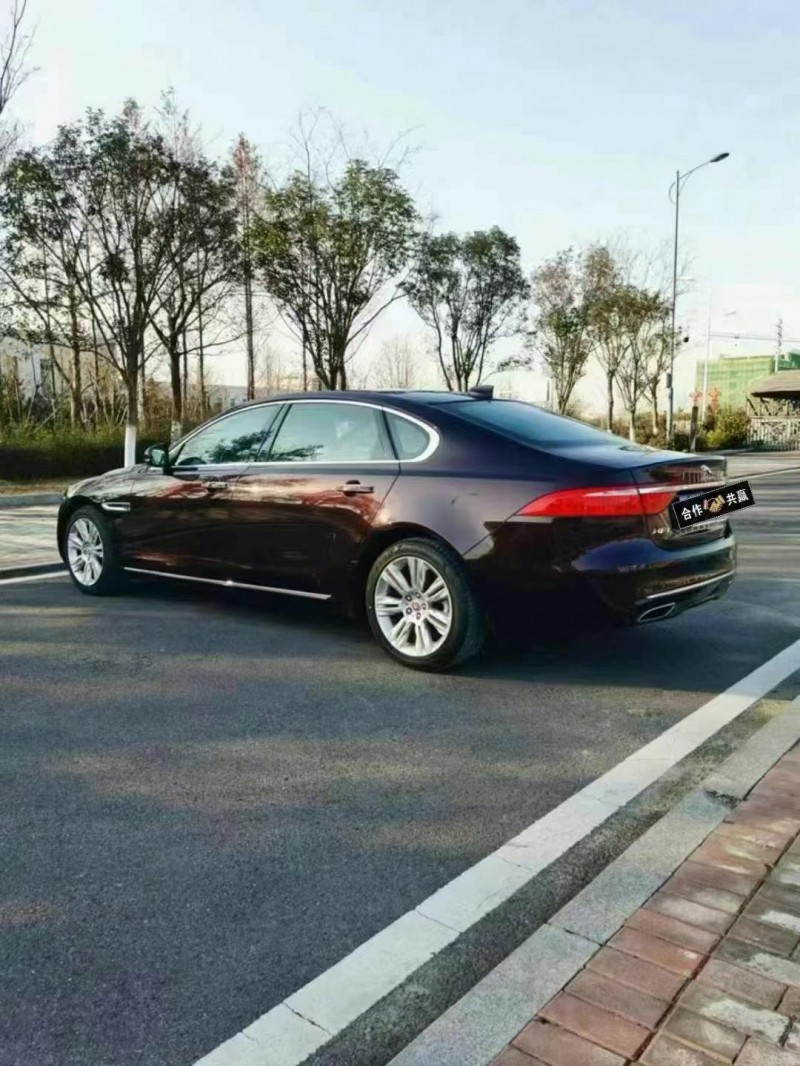晉中18年捷豹XFL5