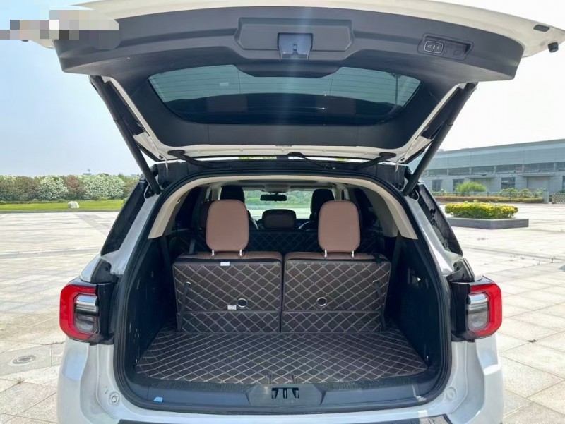 盐城22年福特探险者4