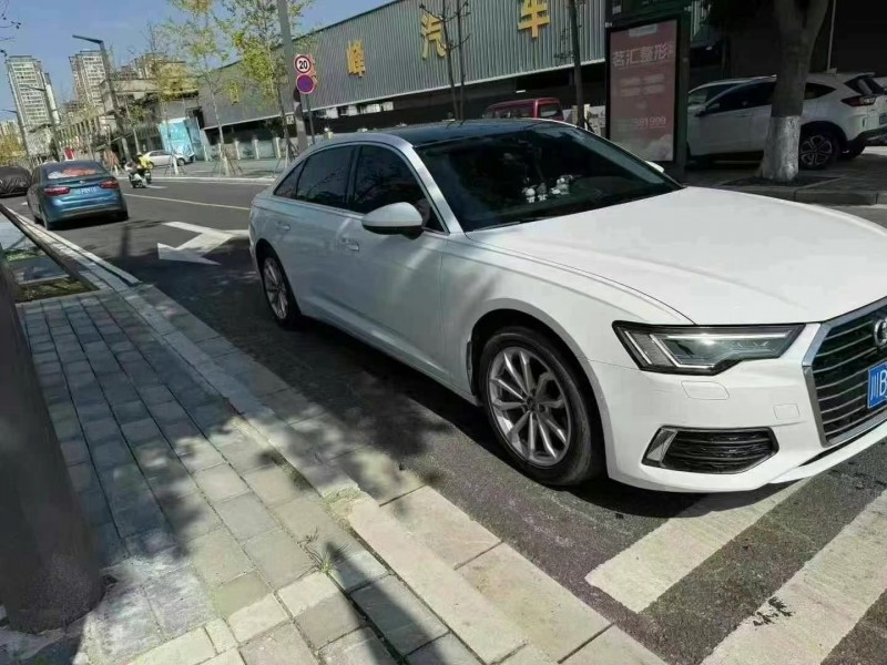成都20年奥迪A4L3