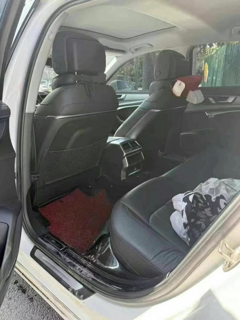 成都20年奥迪A4L4