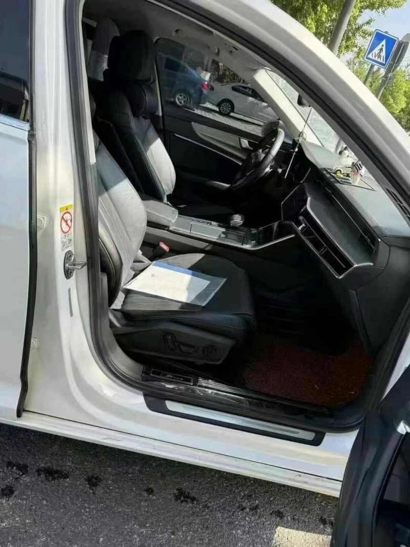 成都20年奥迪A4L6