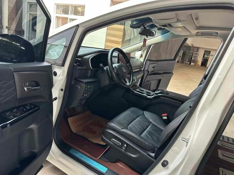 徐州23年本田艾力绅4