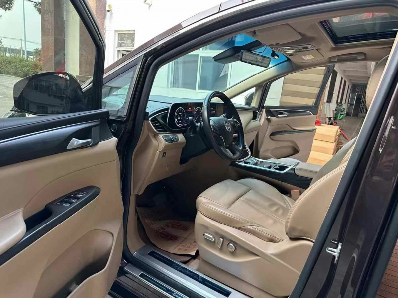 徐州21年别克GL84