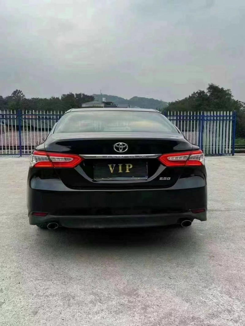 邵阳18年丰田凯美瑞3