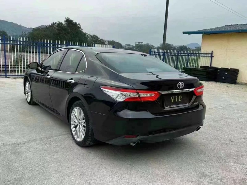 邵阳18年丰田凯美瑞7