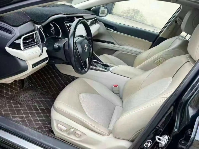 邵阳18年丰田凯美瑞8