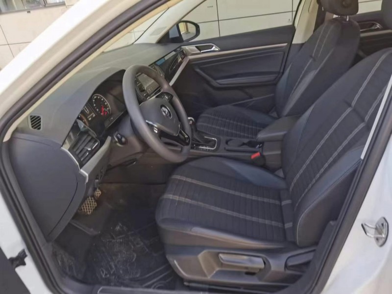 保定19年大众朗逸8