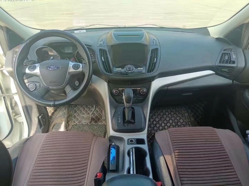 济宁16年福特翼虎6