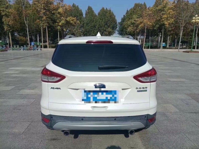 济宁16年福特翼虎8