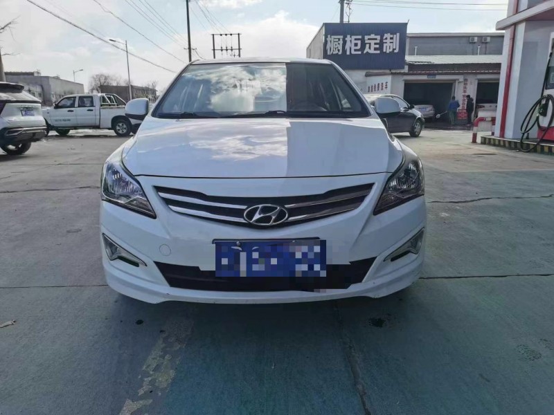 保定18年现代瑞纳1