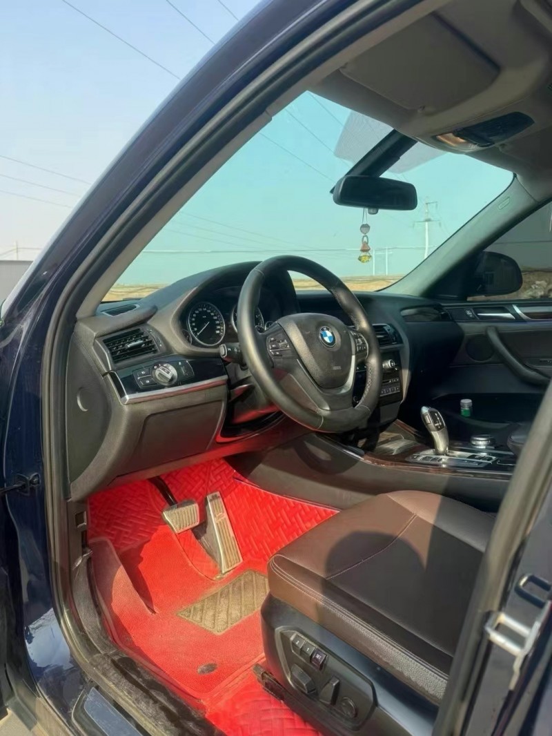 保定15年宝马X43