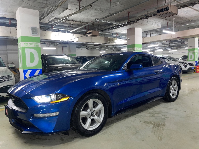 成都18年福特野马2