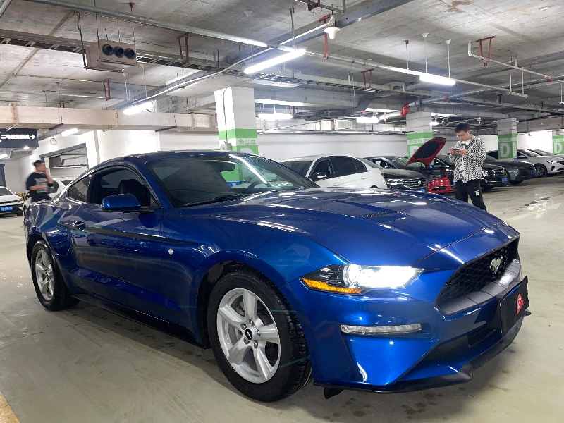 成都18年福特野马3