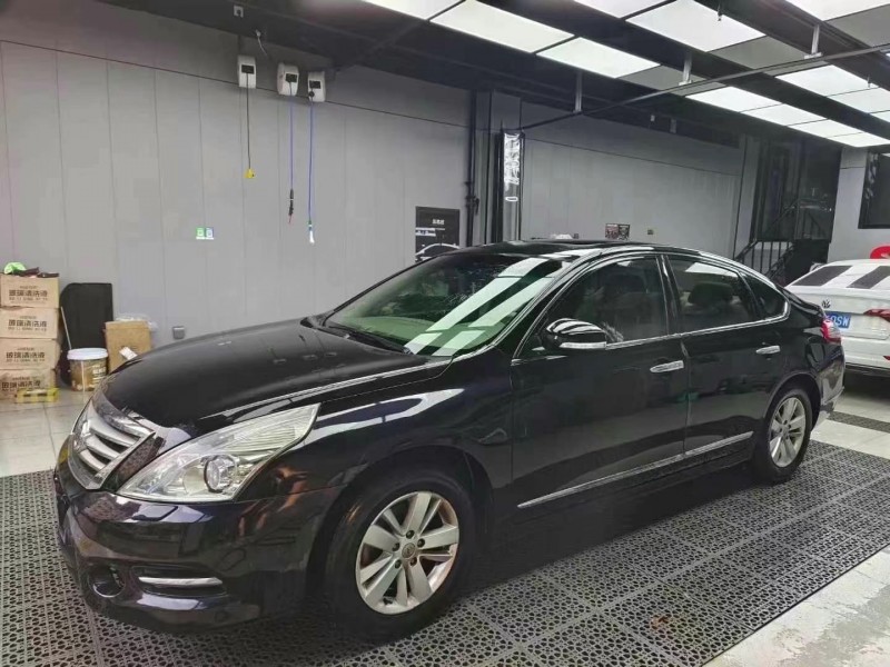 泰安12年日產天籟3