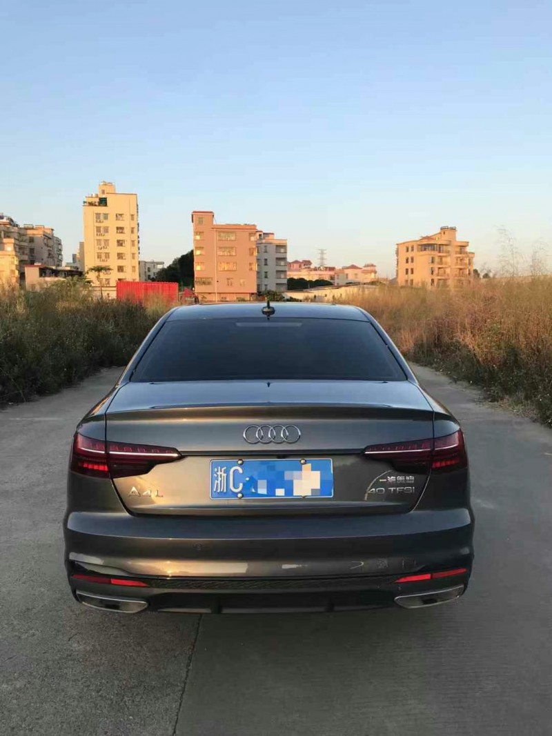 广州23年奥迪A4L8