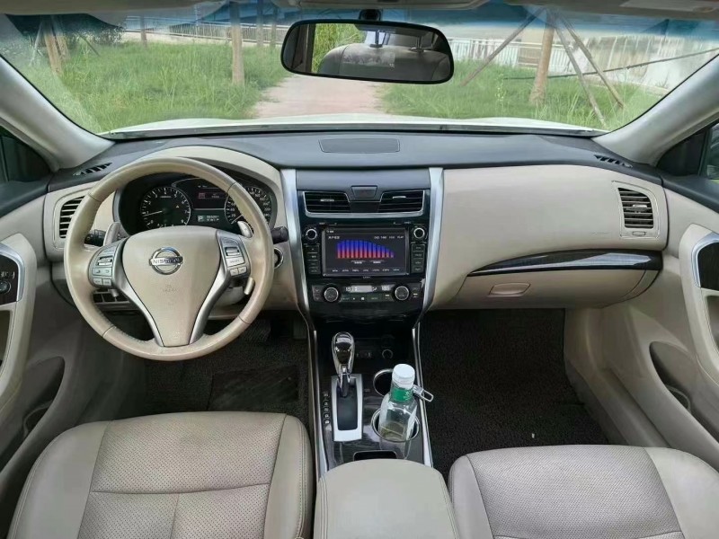 金華15年日產天籟8