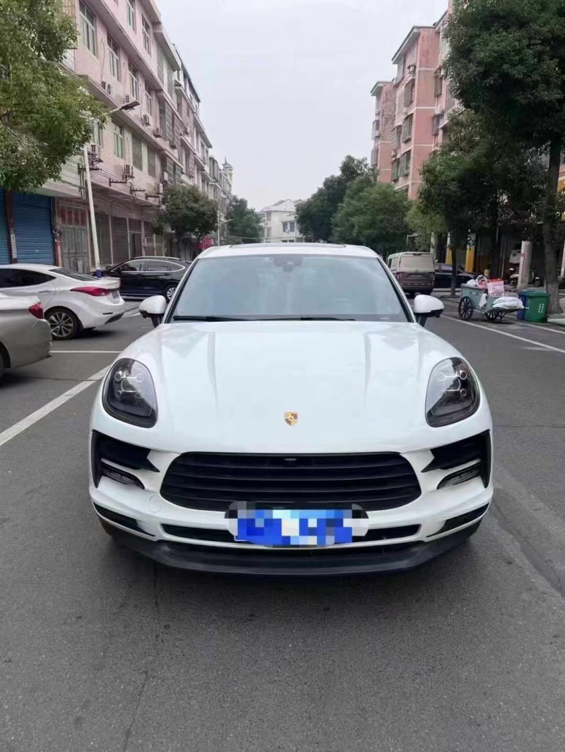 益阳19年保时捷Macan1