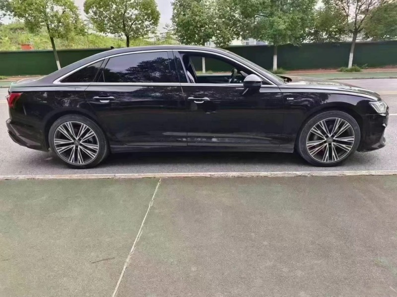 武汉21年奥迪A6L9