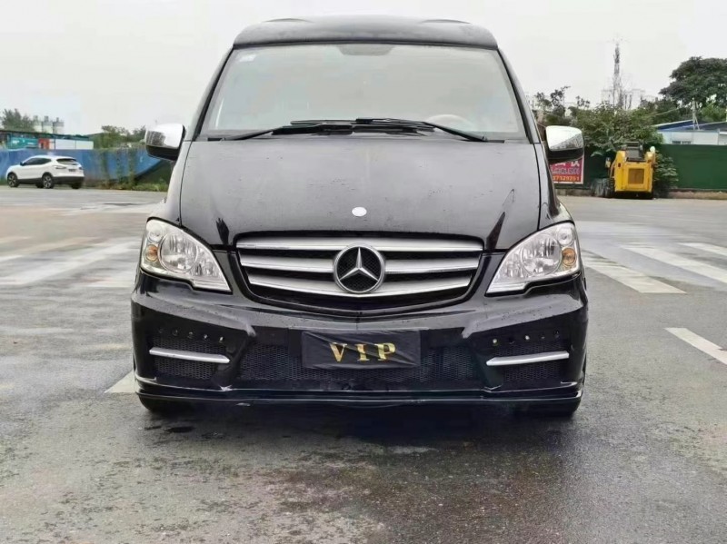 武汉17年奔驰威霆1