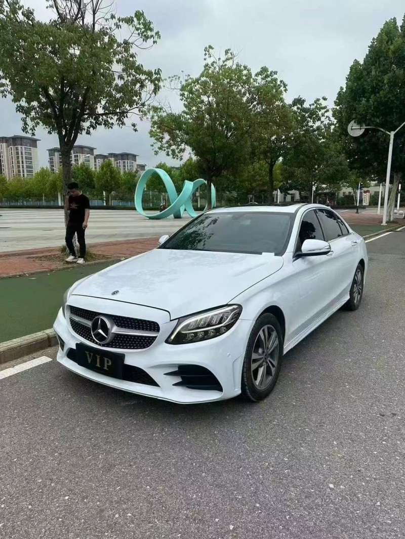武汉19年奔驰C2