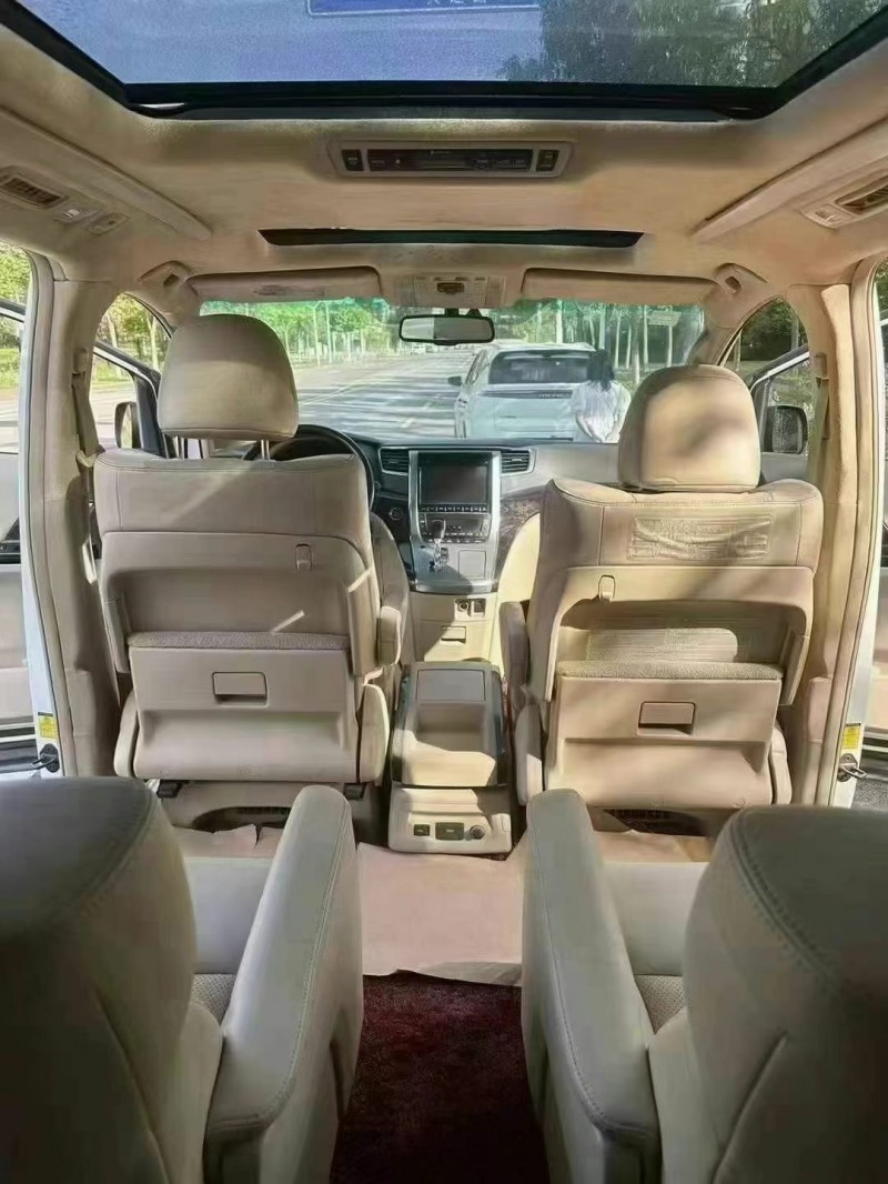 武汉15年丰田埃尔法6