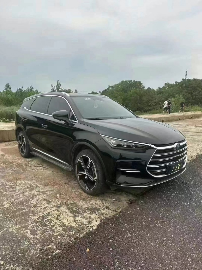 武汉22年比亚迪唐3