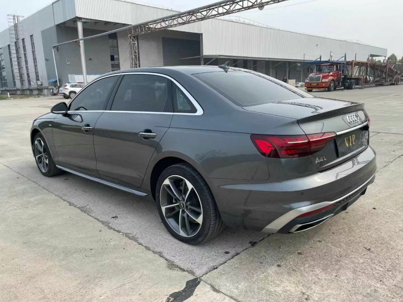 武汉22年奥迪A4L7