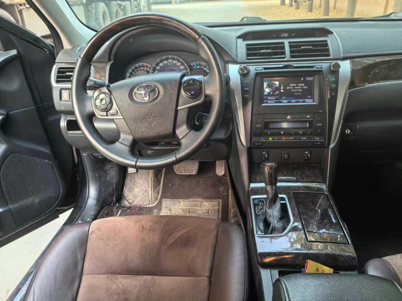 保定16年丰田凯美瑞6