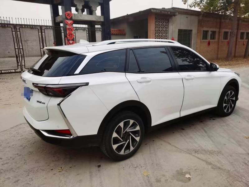 保定23年东风奕炫5