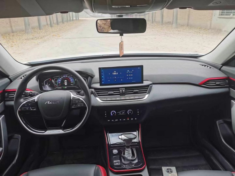 保定23年东风奕炫7