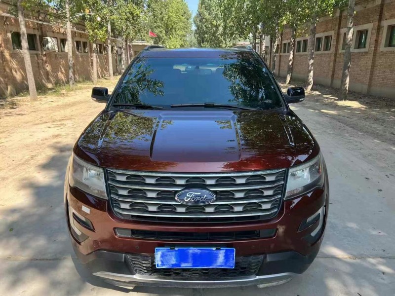 保定16年福特探险者1