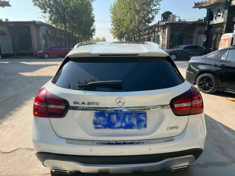 保定19年奔驰CLA9