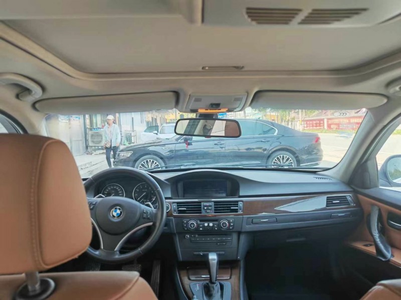 保定10年宝马3系7