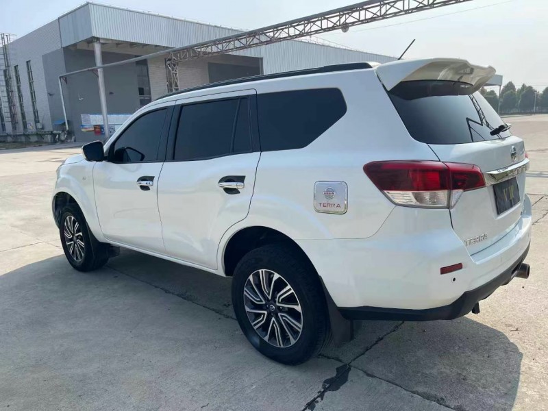 武汉19年日产途达8