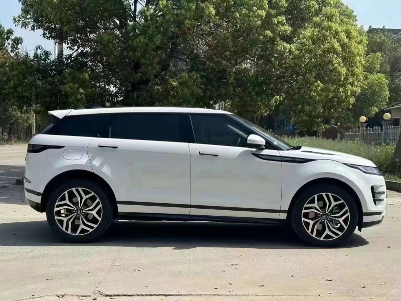 武汉22年路虎极光8