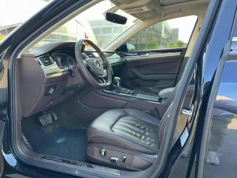 武汉21年大众辉昂5