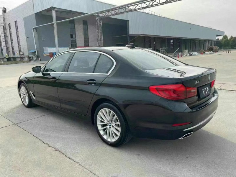 武汉19年宝马5系8