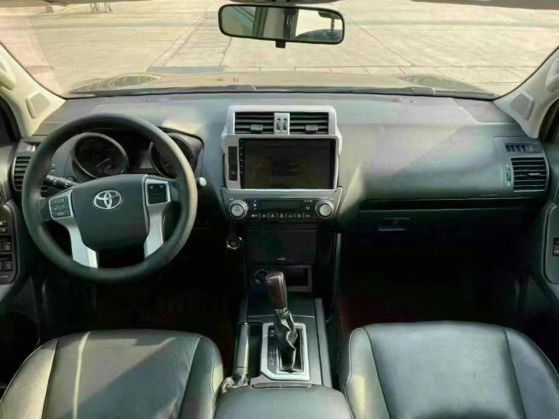 武汉15年丰田普拉多4