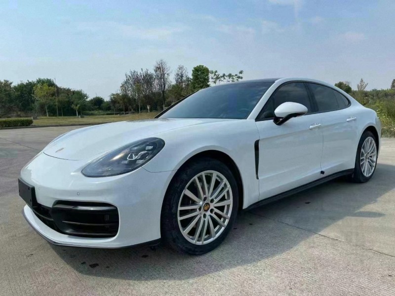 武汉22年保时捷帕拉梅拉2